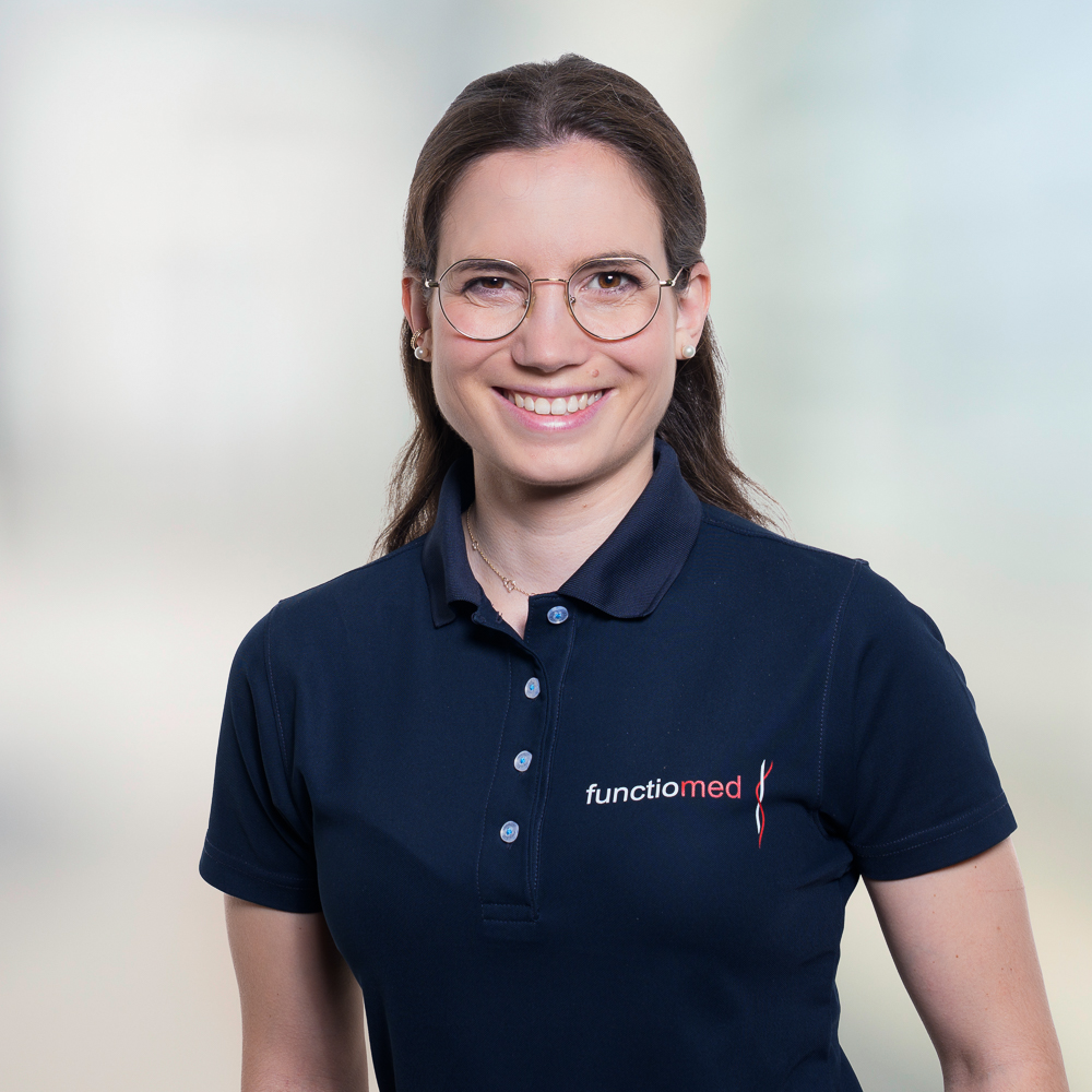 Portrait von Fanny Guggisberg, Osteopathin bei functiomed AG