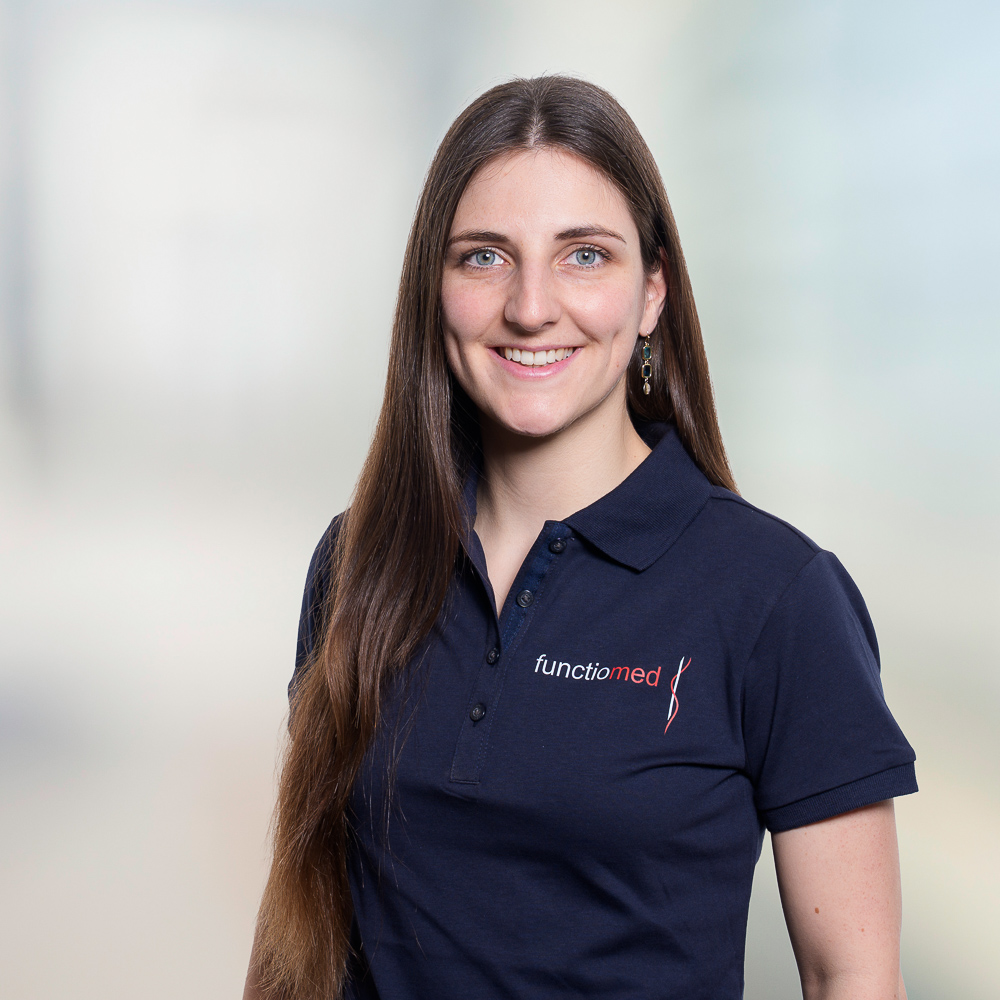 Portrait von Aline von Aarburg, Physiotherapeutin der functiomed AG